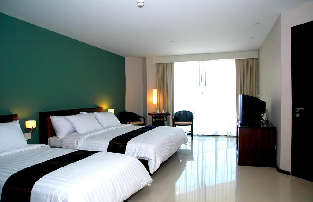 Tara Mantra Cha-Am Resort Extérieur photo